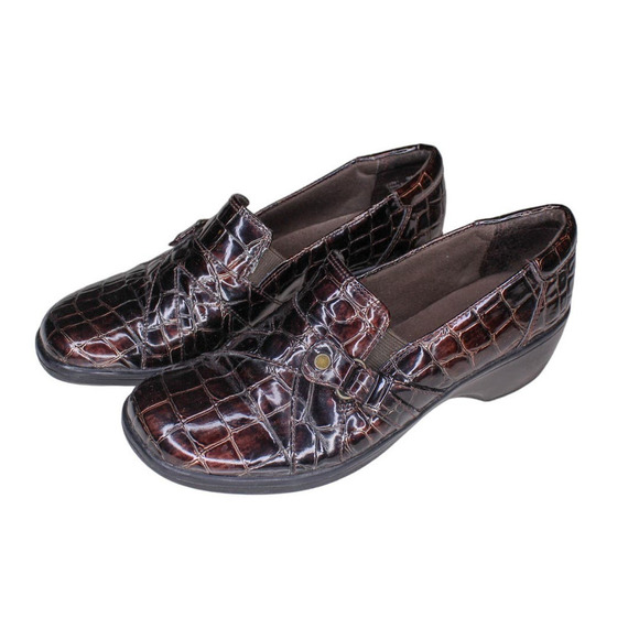 Clarks Bendables Brown Croc Embossed Faux Leather Slip Ons Loafer Clog - Picture 3 of 5